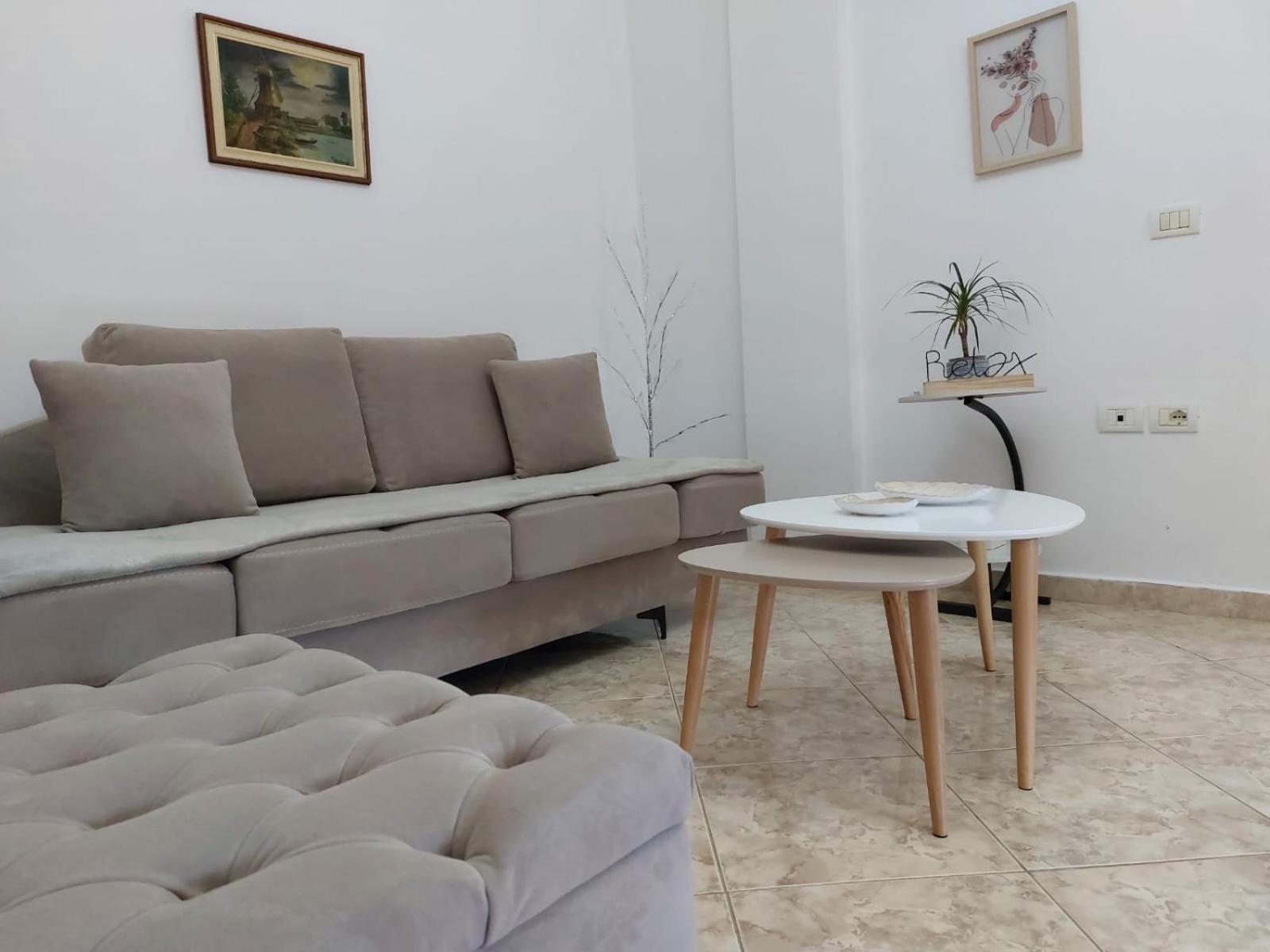 Wendy'S Apartment Берат Экстерьер фото